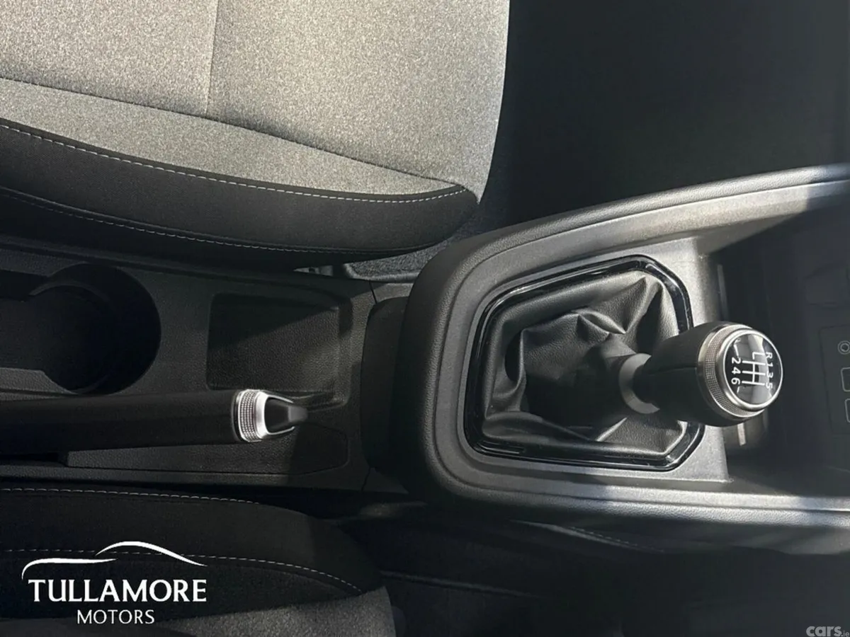 Renault Clio Hatchback, Petrol, 2025, Black