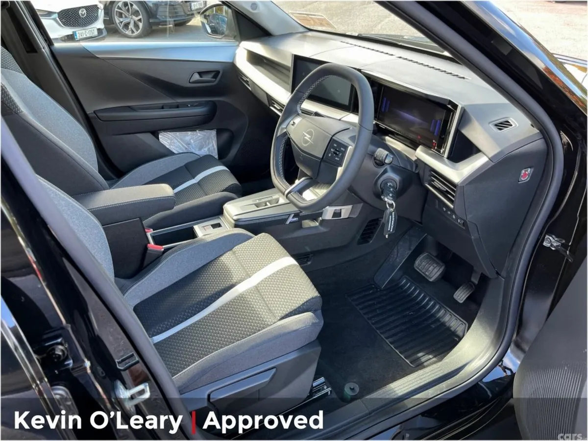 Opel Frontera SUV, Petrol Hybrid, 2026, Black