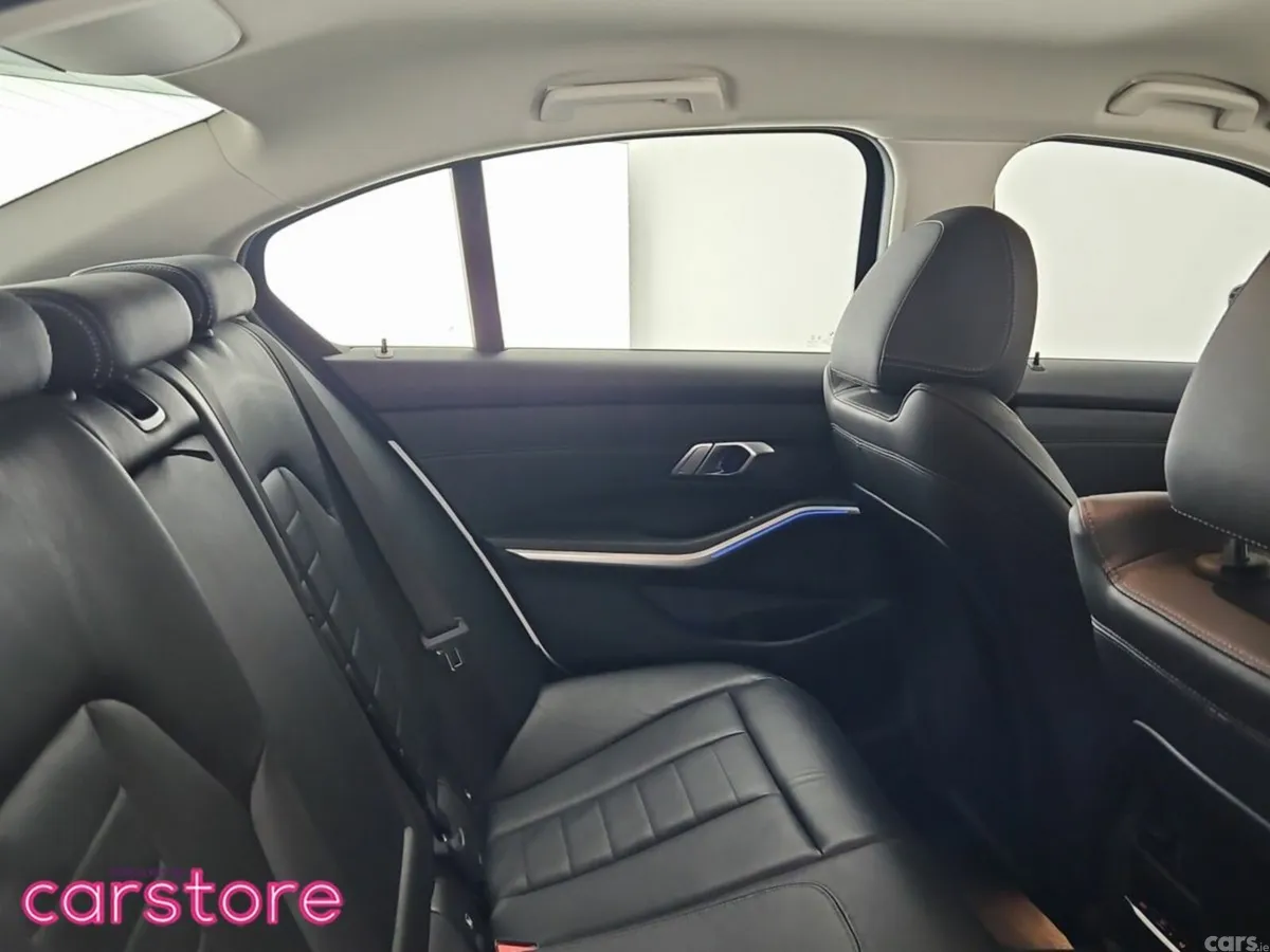 BMW 3-Series Saloon, Diesel, 2019, White