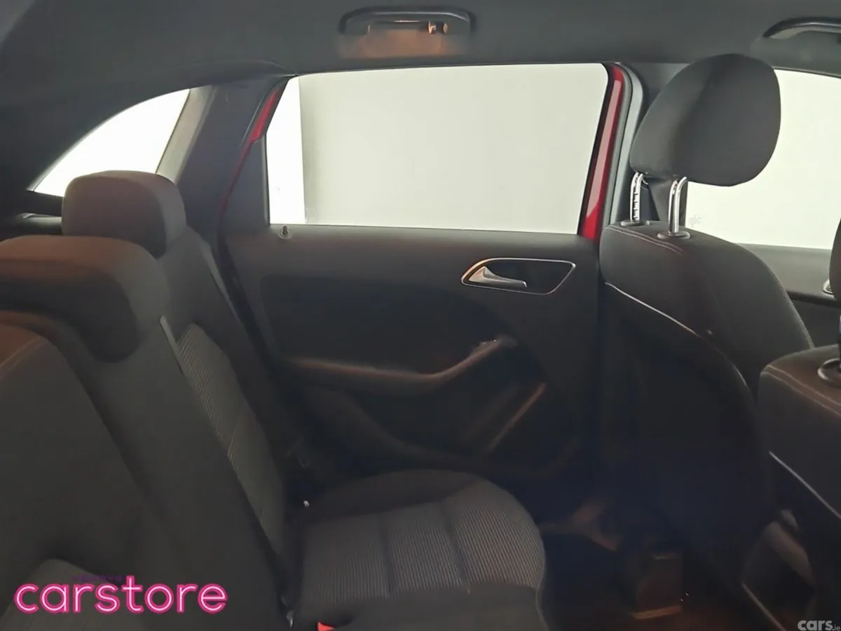 Mercedes-Benz B-Class MPV, Petrol, 2017, Red