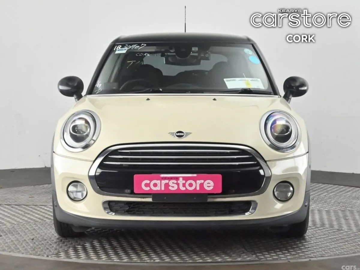 Mini Cooper Hatchback, Petrol, 2018, White