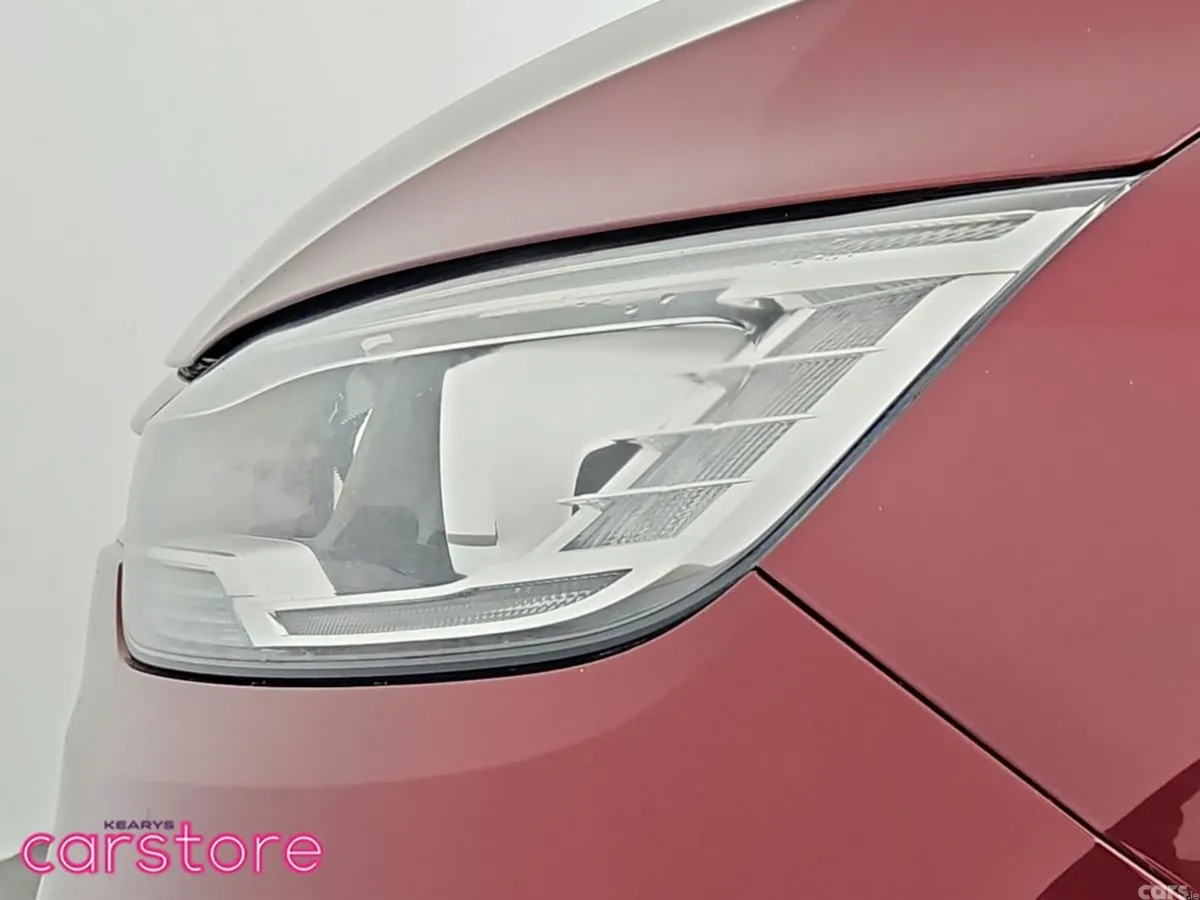 Renault Grand Scenic MPV, Petrol, 2020, Red