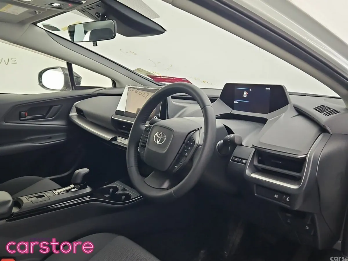 Toyota Prius Hatchback, Petrol Hybrid, 2024, White