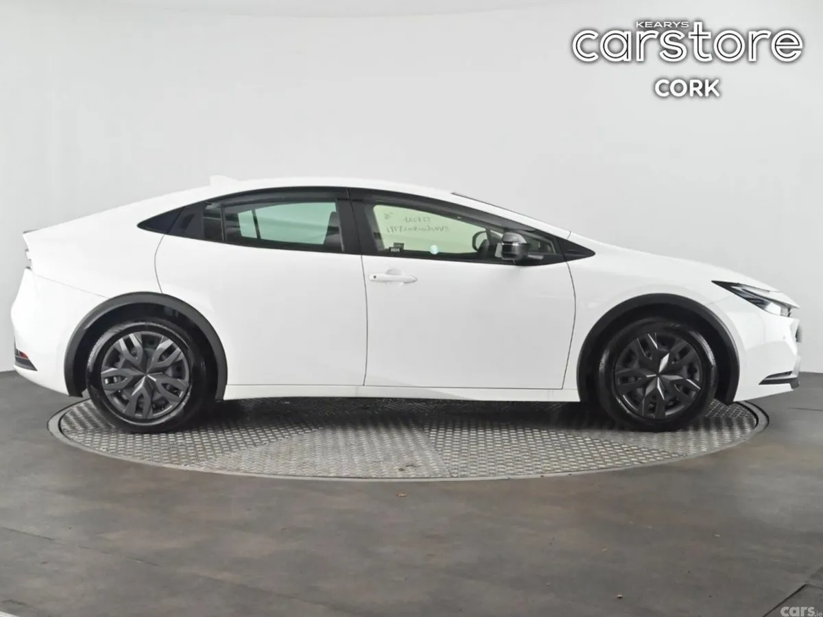 Toyota Prius Hatchback, Petrol Hybrid, 2024, White