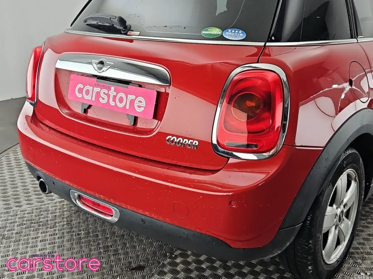 Mini Cooper Hatchback, Petrol, 2018, Red
