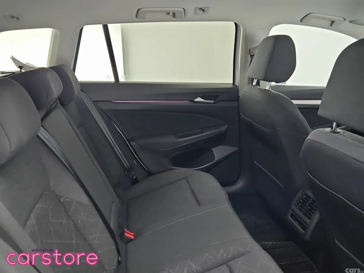 Volkswagen Golf Estate, Petrol, 2022, White