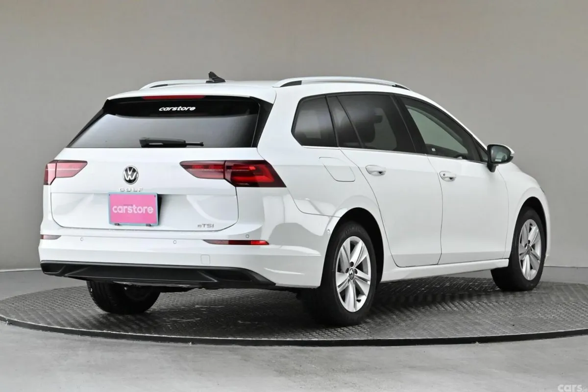 Volkswagen Golf Estate, Petrol Hybrid, 2022, White