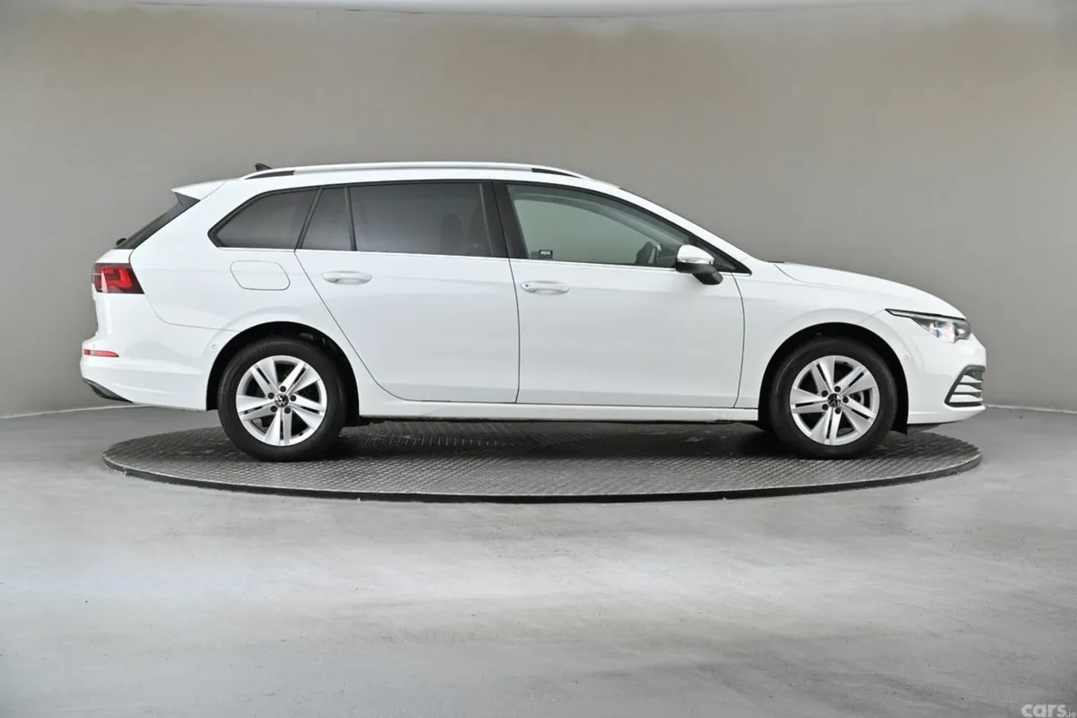 Volkswagen Golf Estate, Petrol Hybrid, 2022, White
