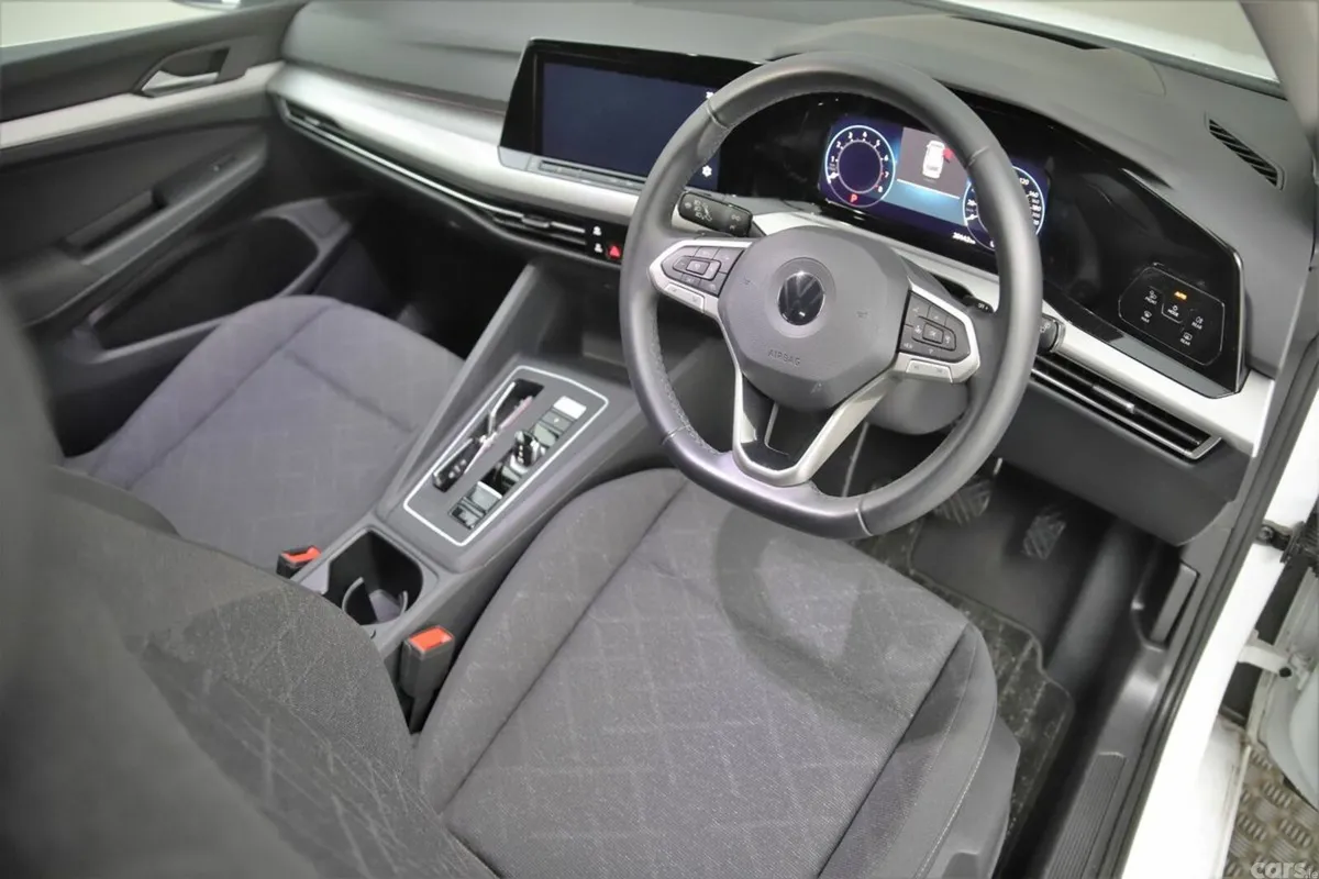 Volkswagen Golf Estate, Petrol Hybrid, 2022, White