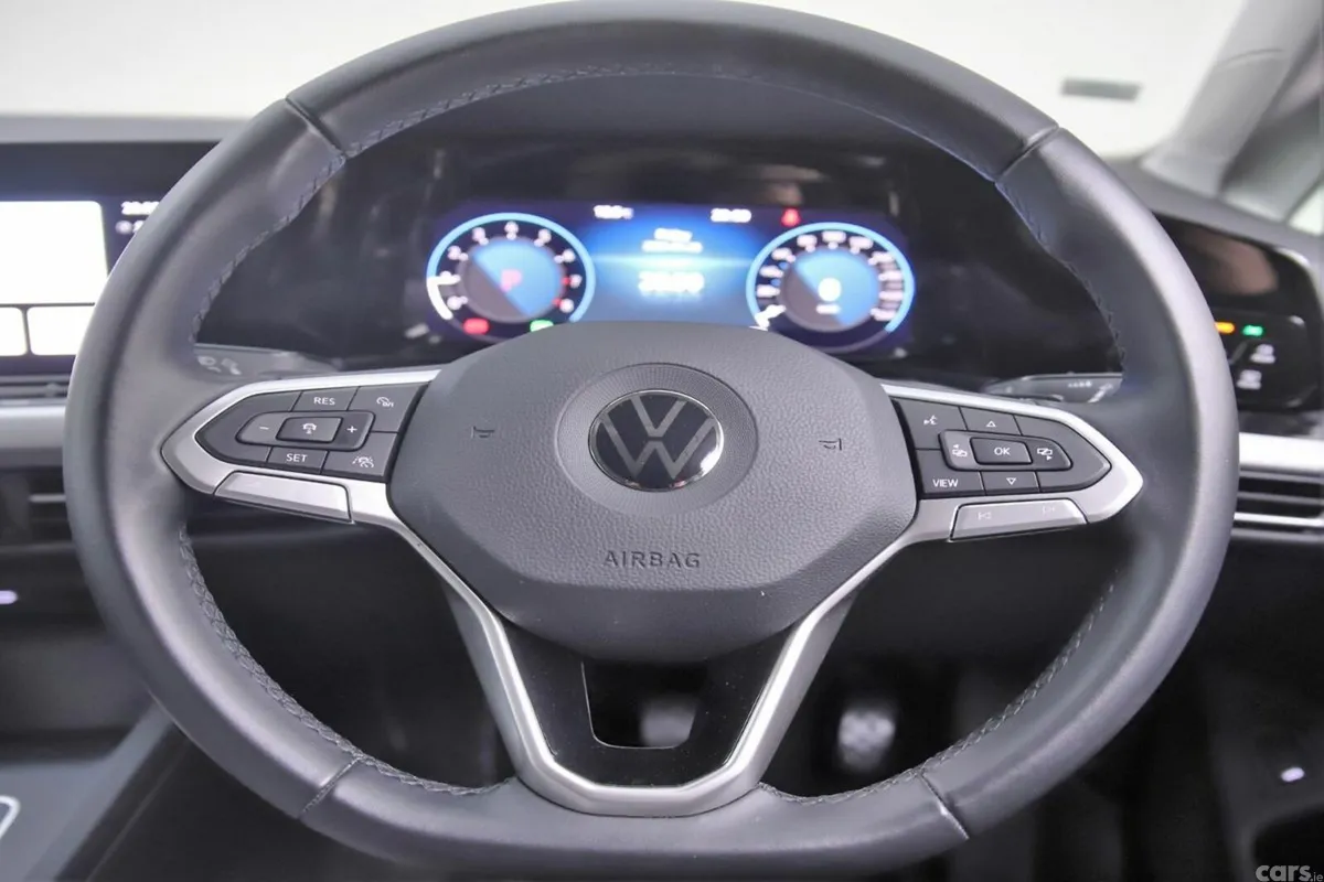 Volkswagen Golf Estate, Petrol Hybrid, 2022, White