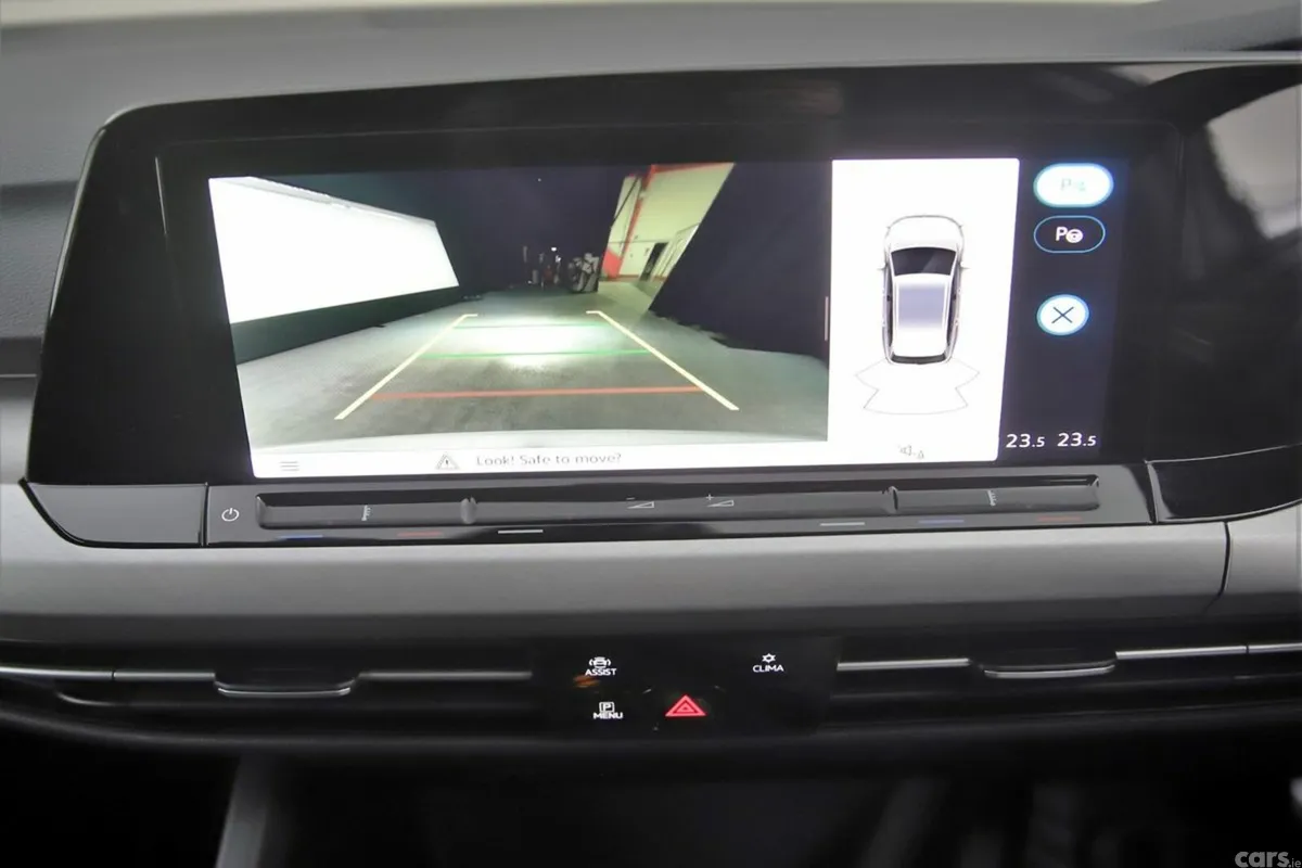 Volkswagen Golf Estate, Petrol Hybrid, 2022, White