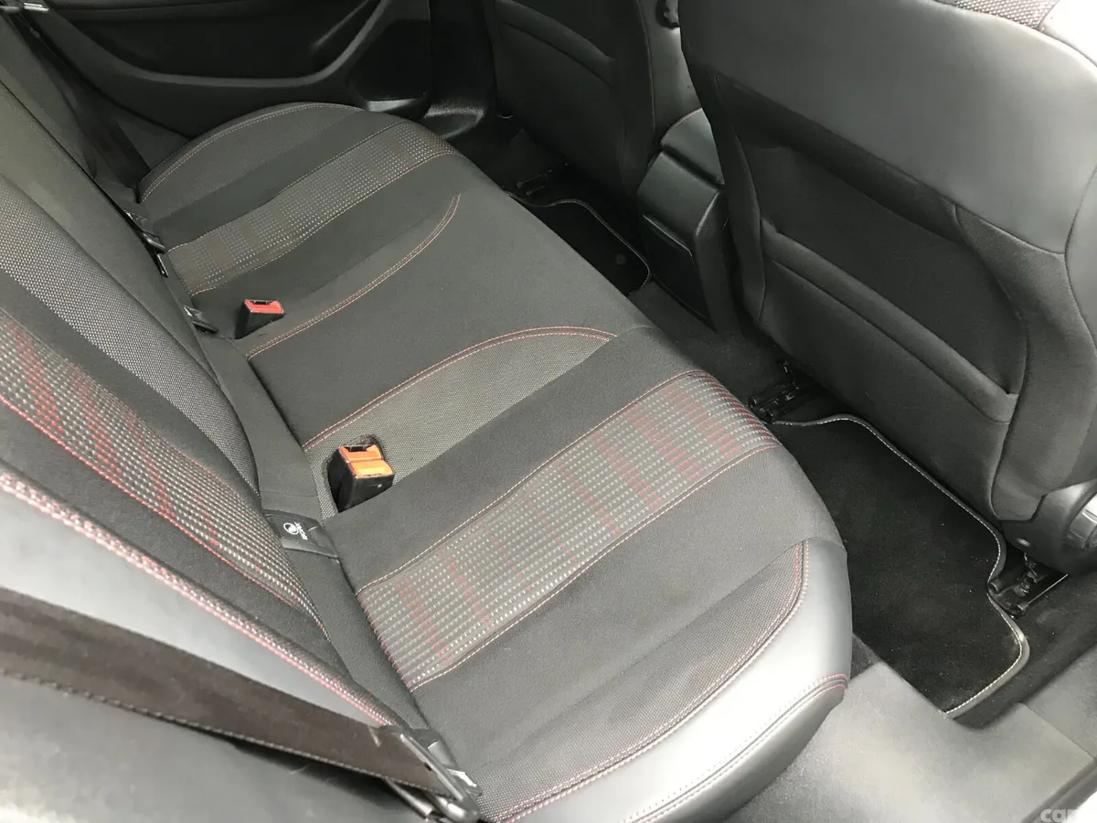 Peugeot 308 Hatchback, Petrol, 2019, Grey
