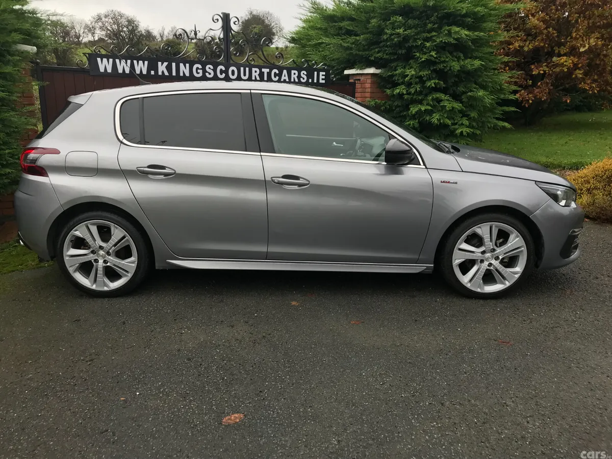 Peugeot 308 Hatchback, Petrol, 2019, Grey
