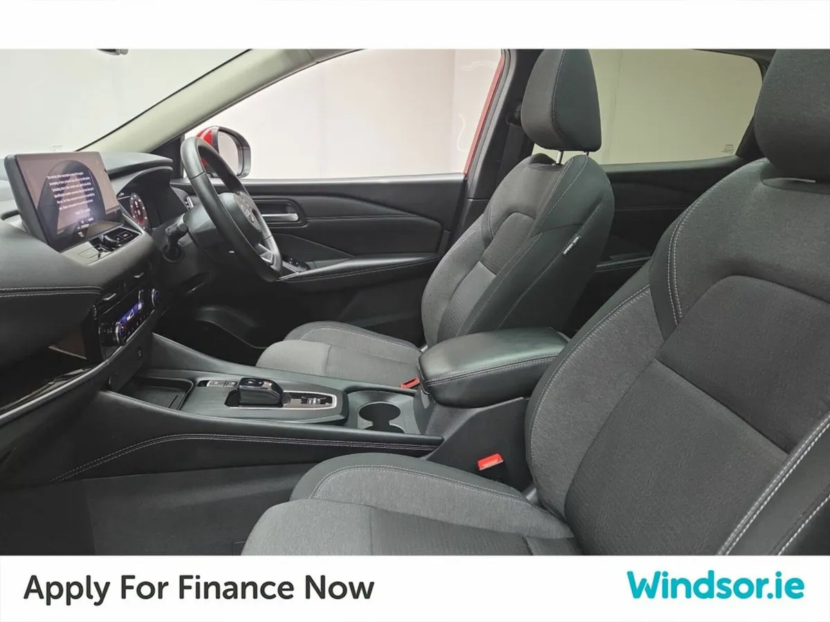 Nissan Qashqai MPV, Petrol Hybrid, 2024, Red