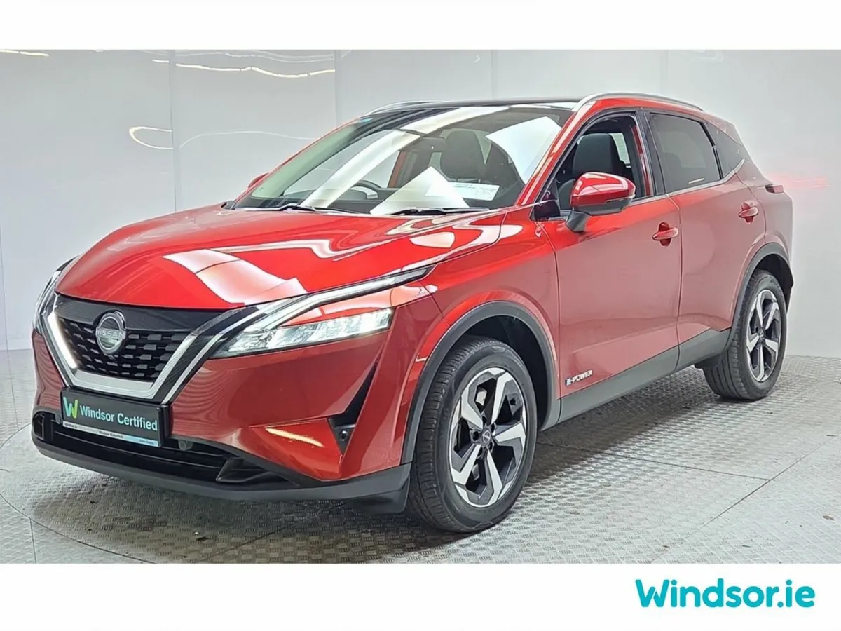 Nissan Qashqai MPV, Petrol Hybrid, 2024, Red