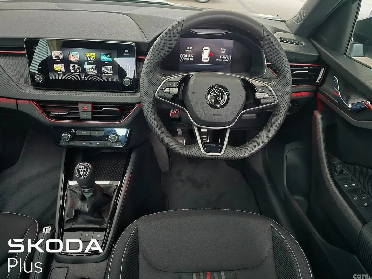 Skoda Kamiq Hatchback, Petrol, 2027, Silver