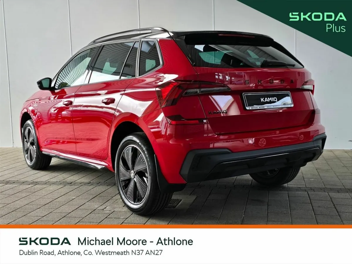 Skoda Kamiq Hatchback, Petrol, 2027, Red