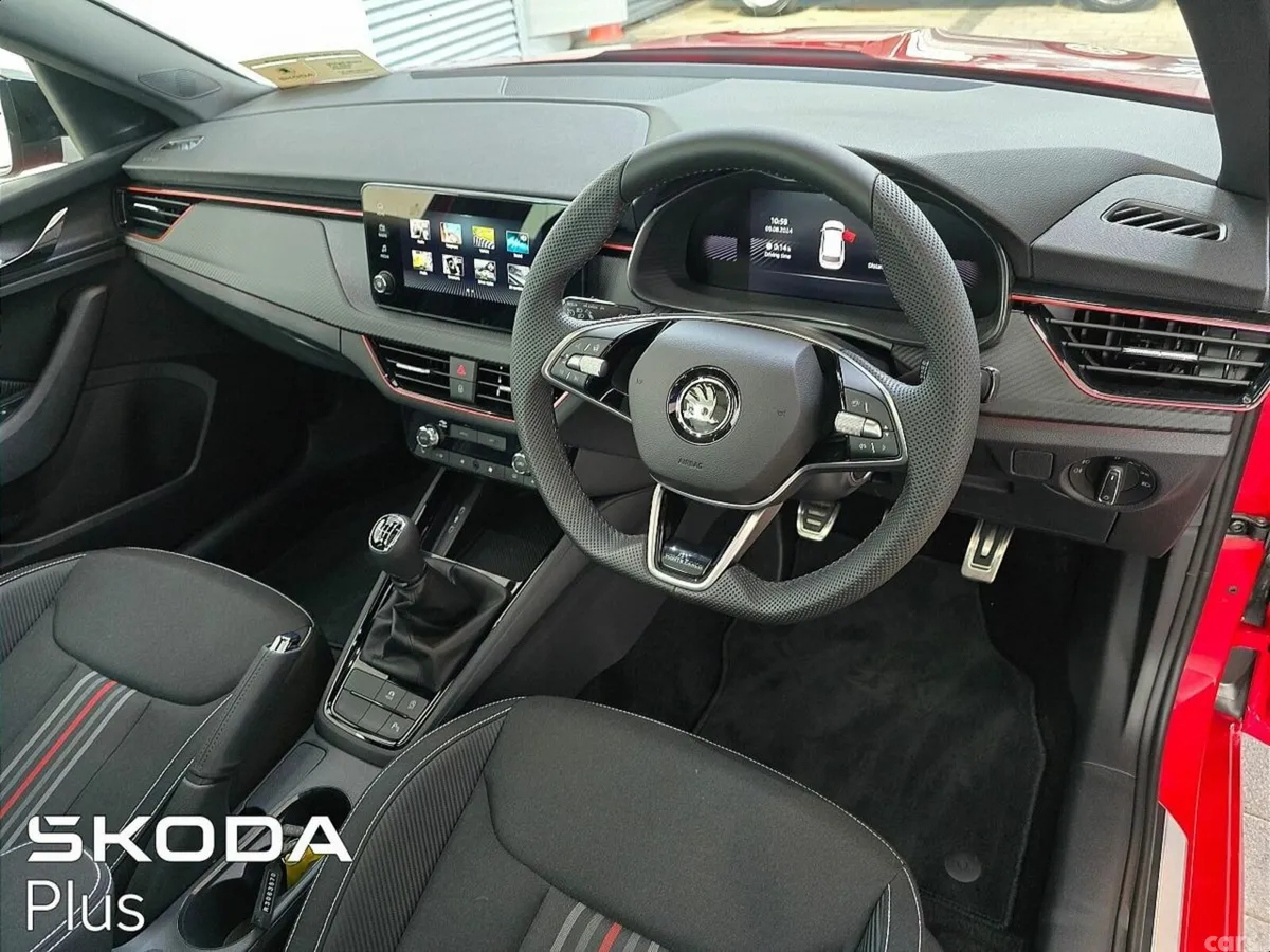 Skoda Kamiq Hatchback, Petrol, 2027, Red