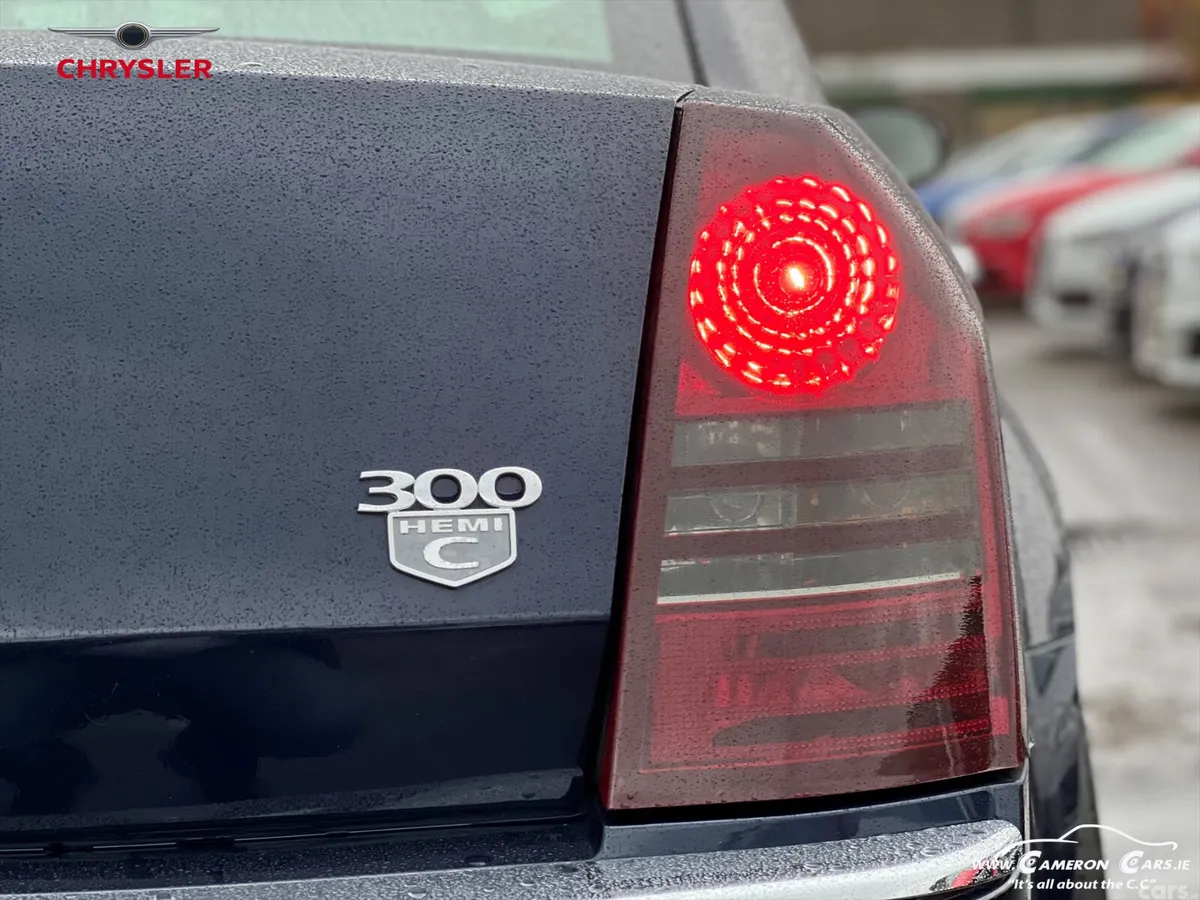Chrysler 300C Saloon, Petrol, 2006, Blue