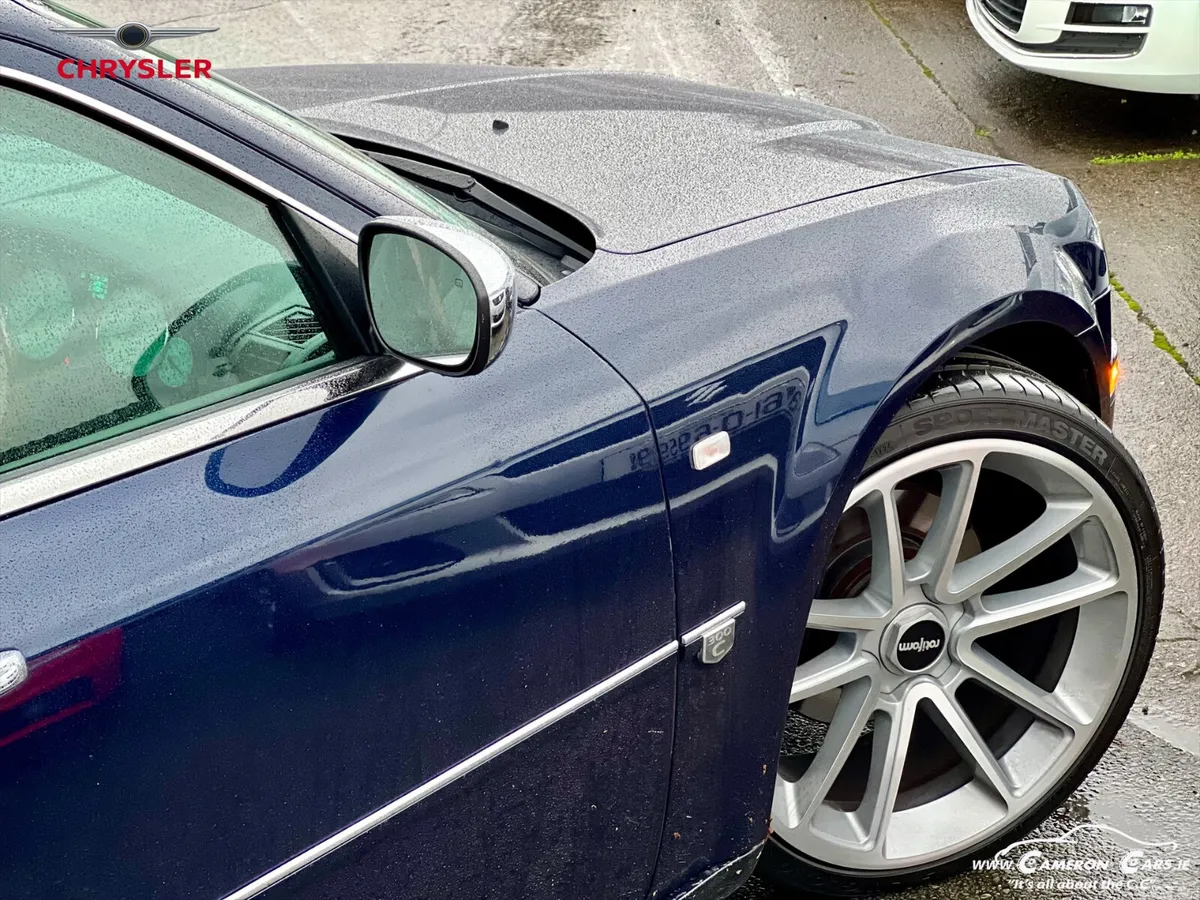 Chrysler 300C Saloon, Petrol, 2006, Blue