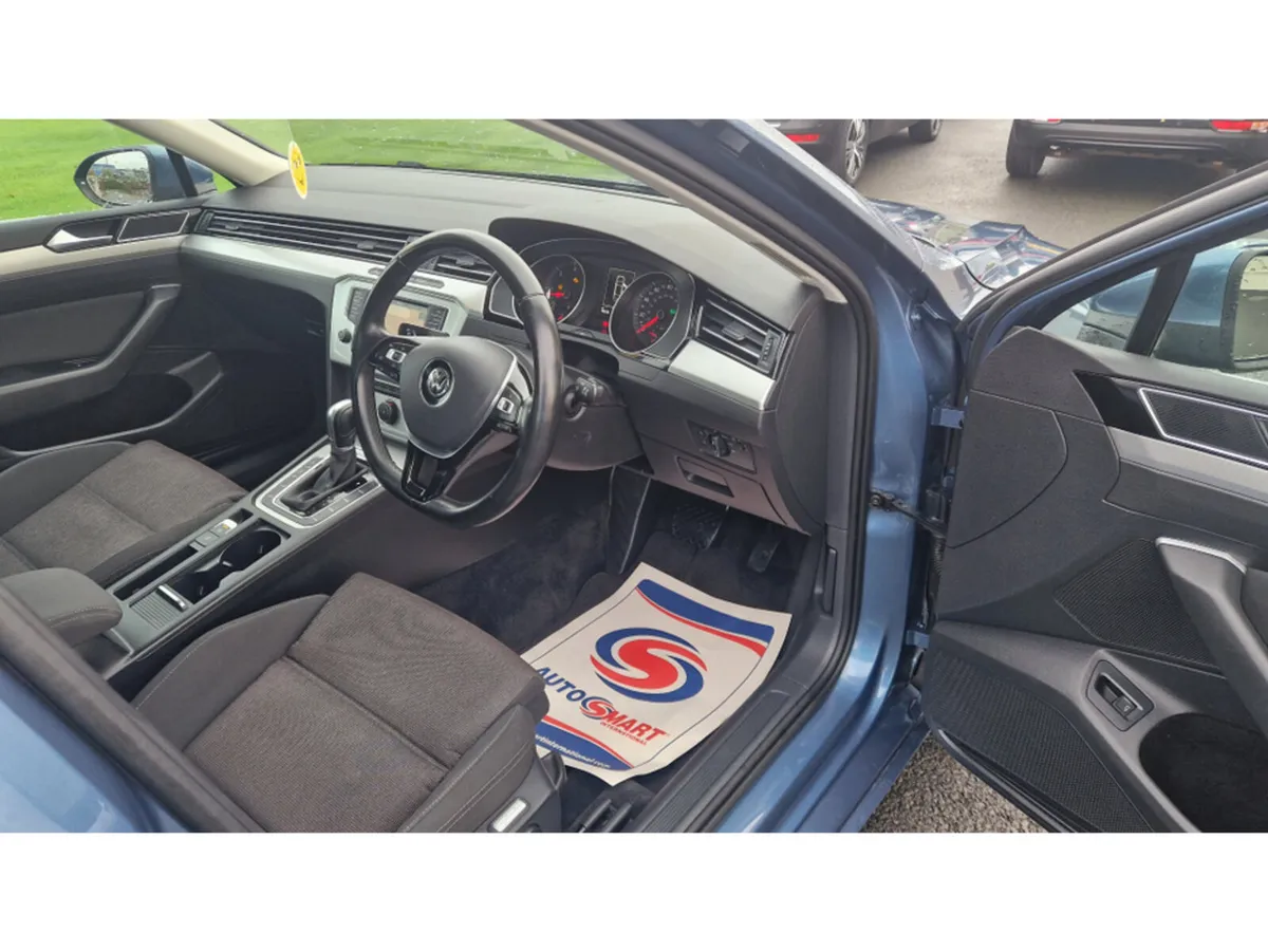 Volkswagen Passat Saloon, Diesel, 2017, Blue
