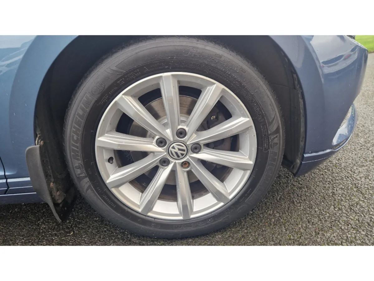 Volkswagen Passat Saloon, Diesel, 2017, Blue