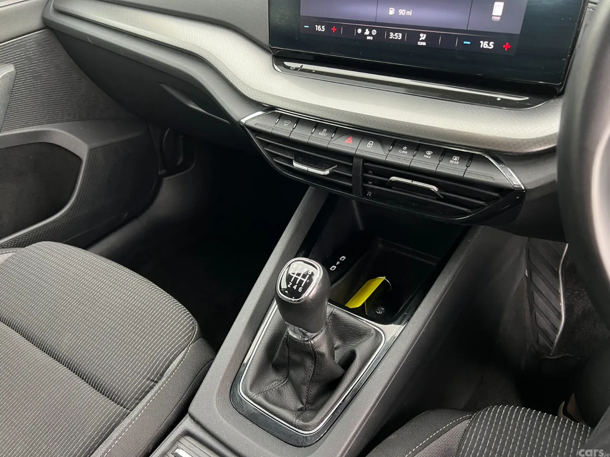 Skoda Octavia Hatchback, Diesel, 2022, Grey