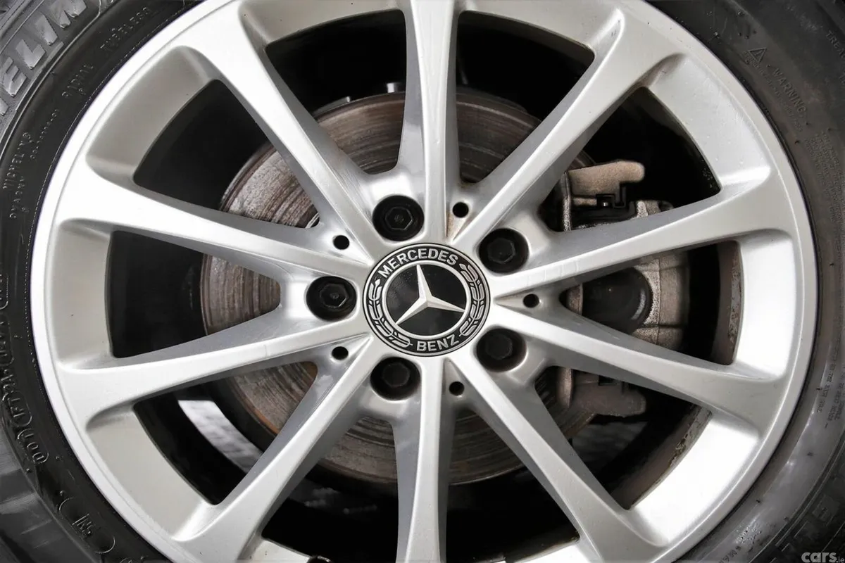 Mercedes-Benz B-Class MPV, Petrol, 2019, White
