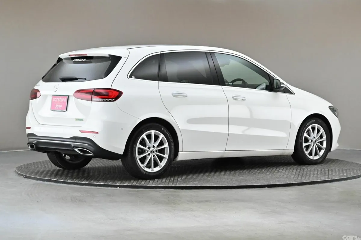 Mercedes-Benz B-Class MPV, Petrol, 2019, White