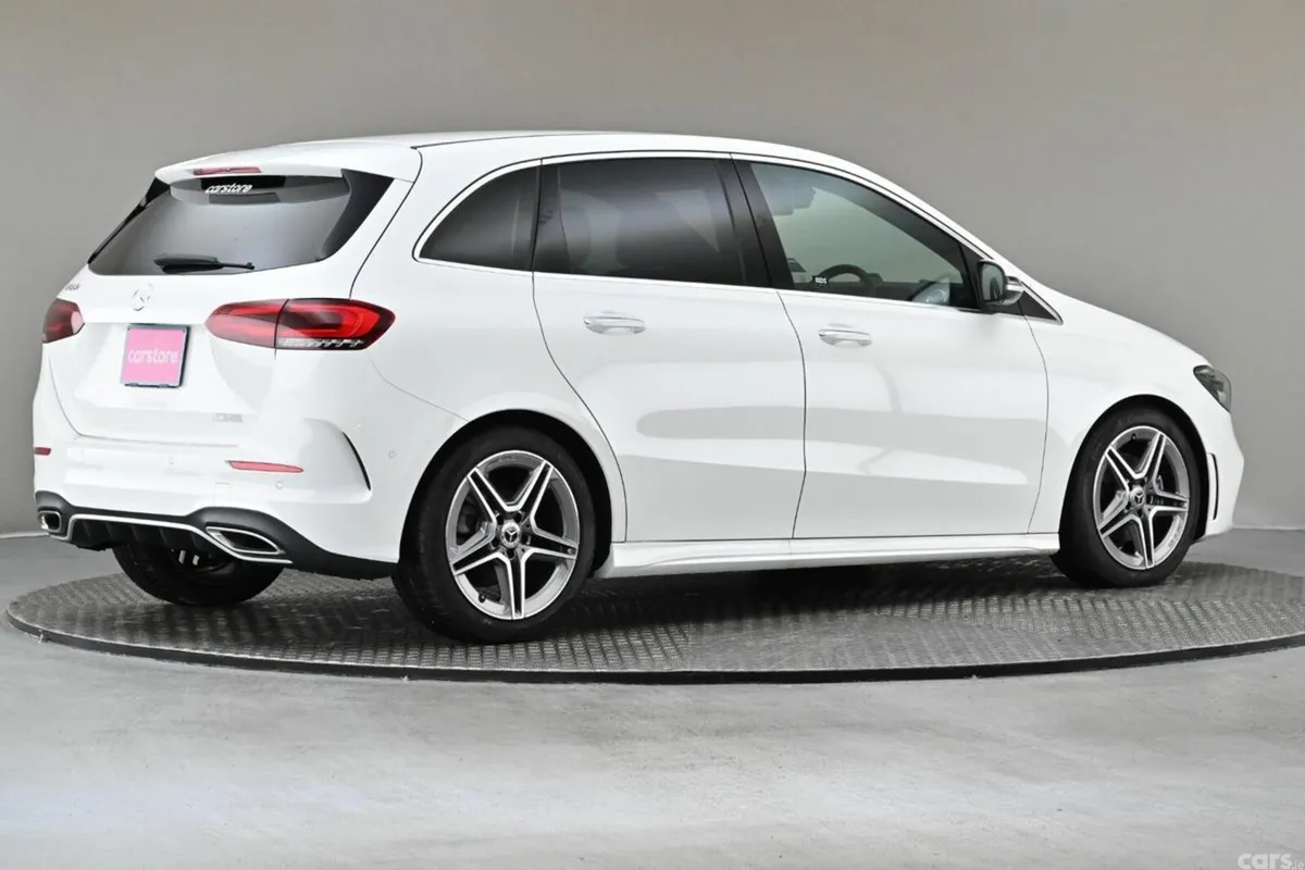 Mercedes-Benz B-Class MPV, Petrol, 2022, White