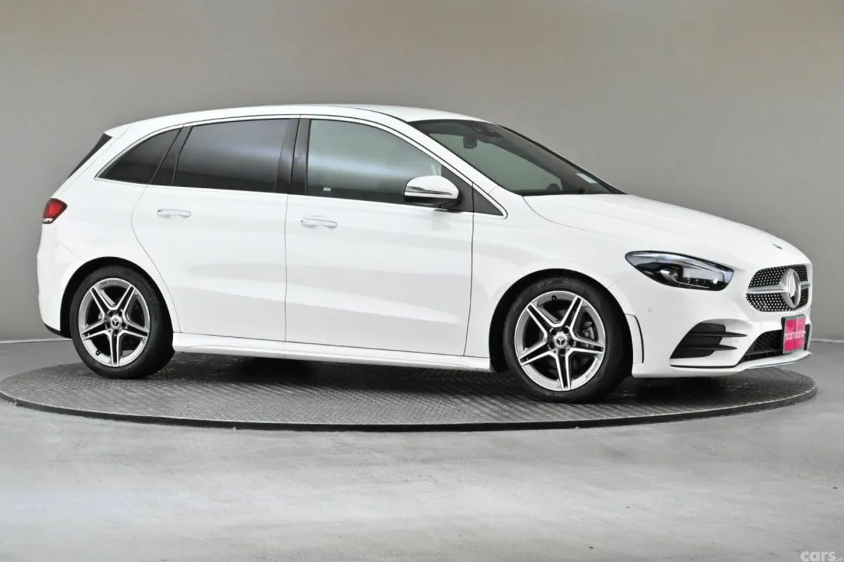 Mercedes-Benz B-Class MPV, Petrol, 2022, White