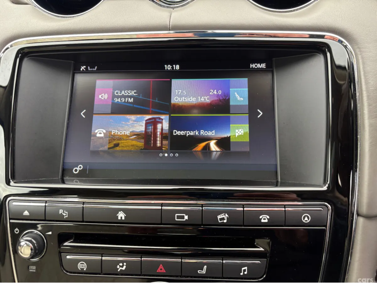 Jaguar XJ Saloon, Diesel, 2017, Black