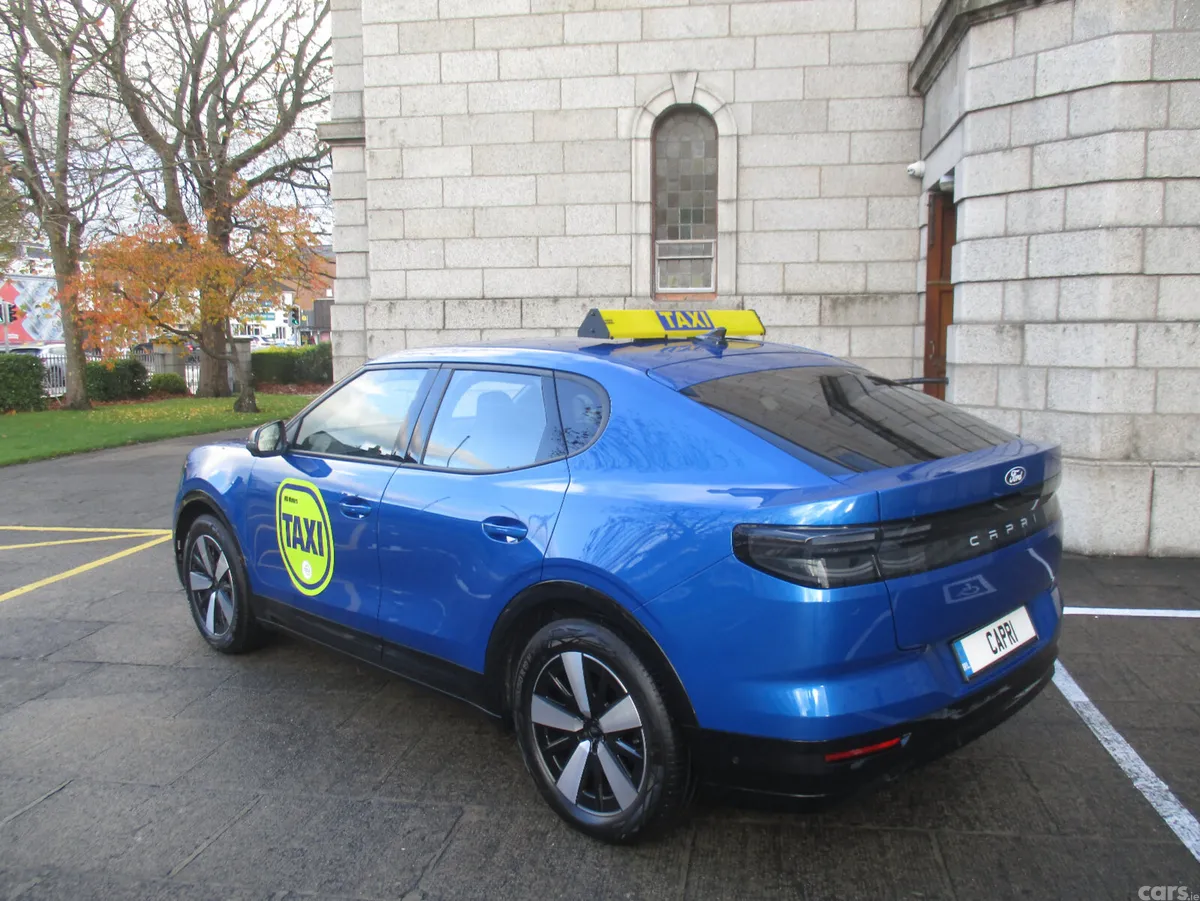 Ford Capri Hatchback, Electric, 2026, Blue