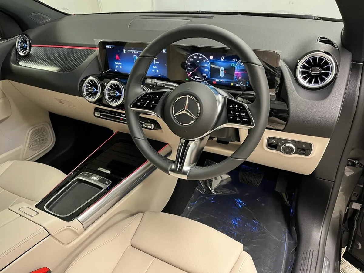 Mercedes-Benz GLA SUV, Diesel, 2026, Grey
