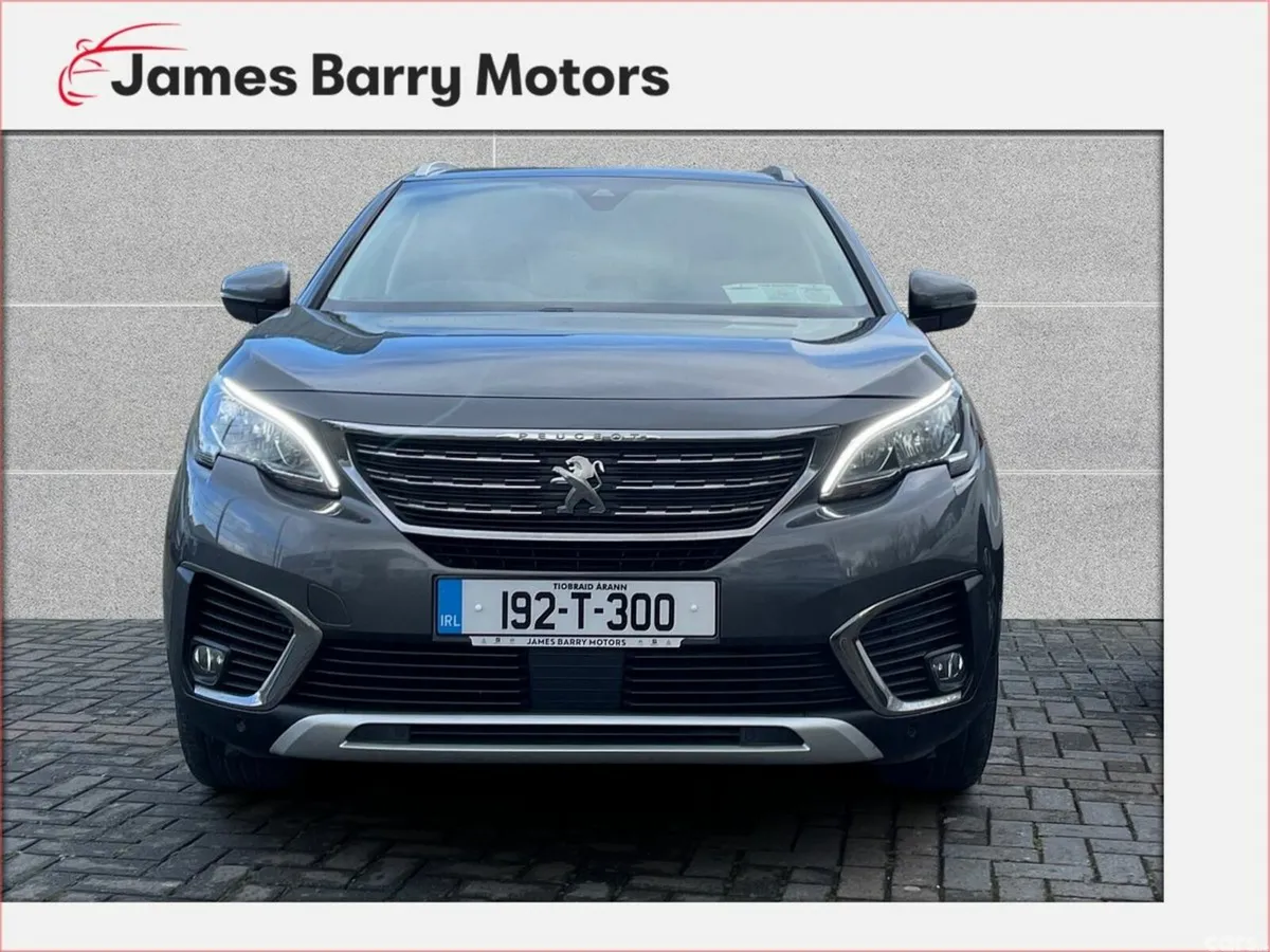 Peugeot 5008 MPV, Petrol, 2019, Grey