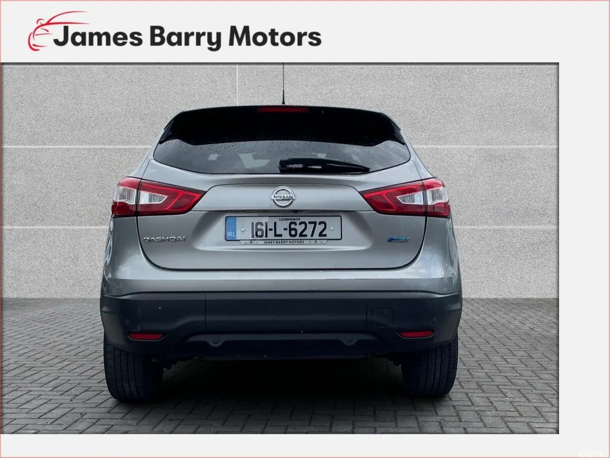 Nissan Qashqai SUV, Diesel, 2016, Silver