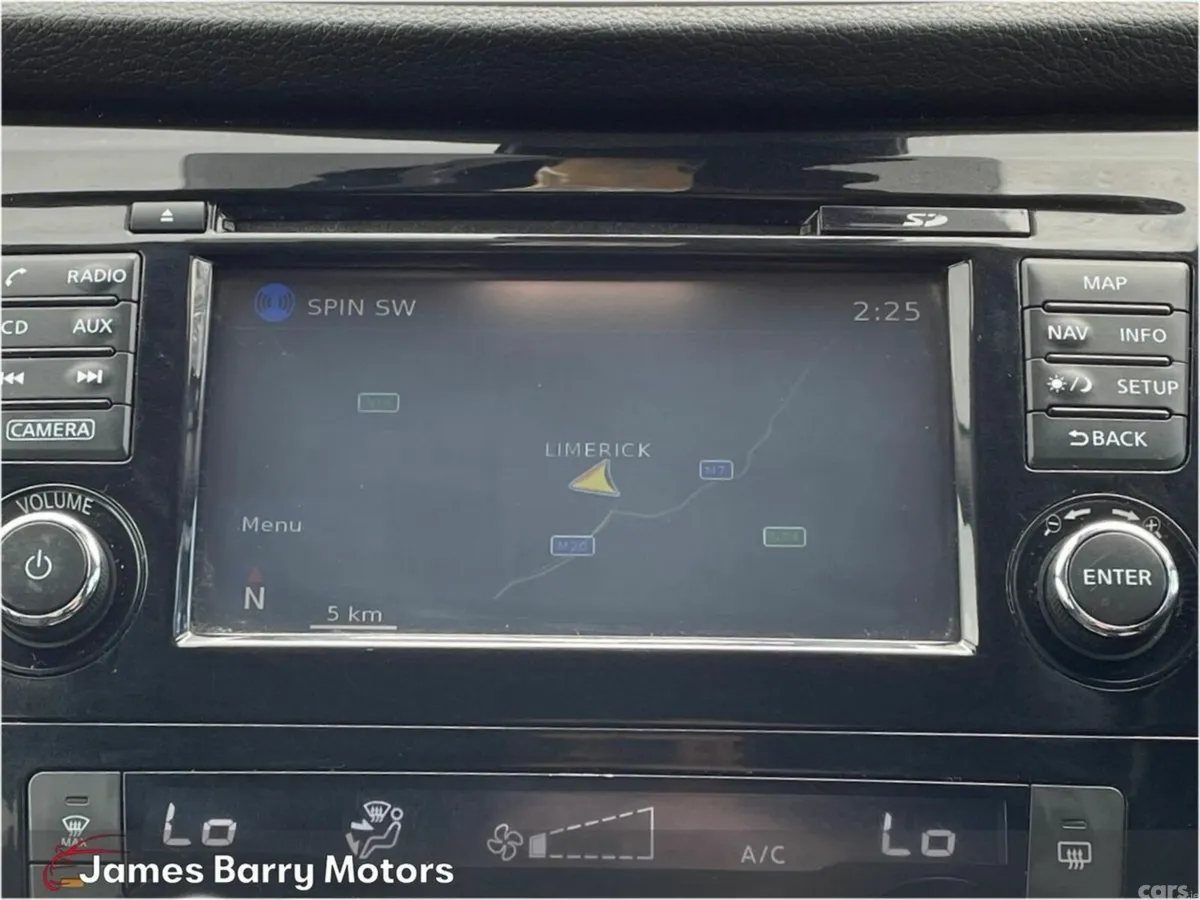 Nissan Qashqai SUV, Diesel, 2016, Silver