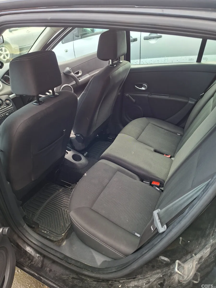 Renault Clio Hatchback, Diesel, 2010, Black