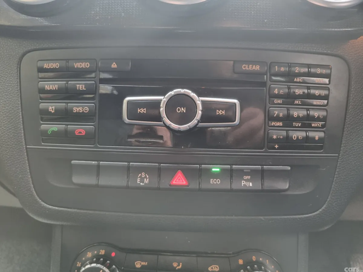Mercedes-Benz B-Class MPV, Petrol, 2014, Red