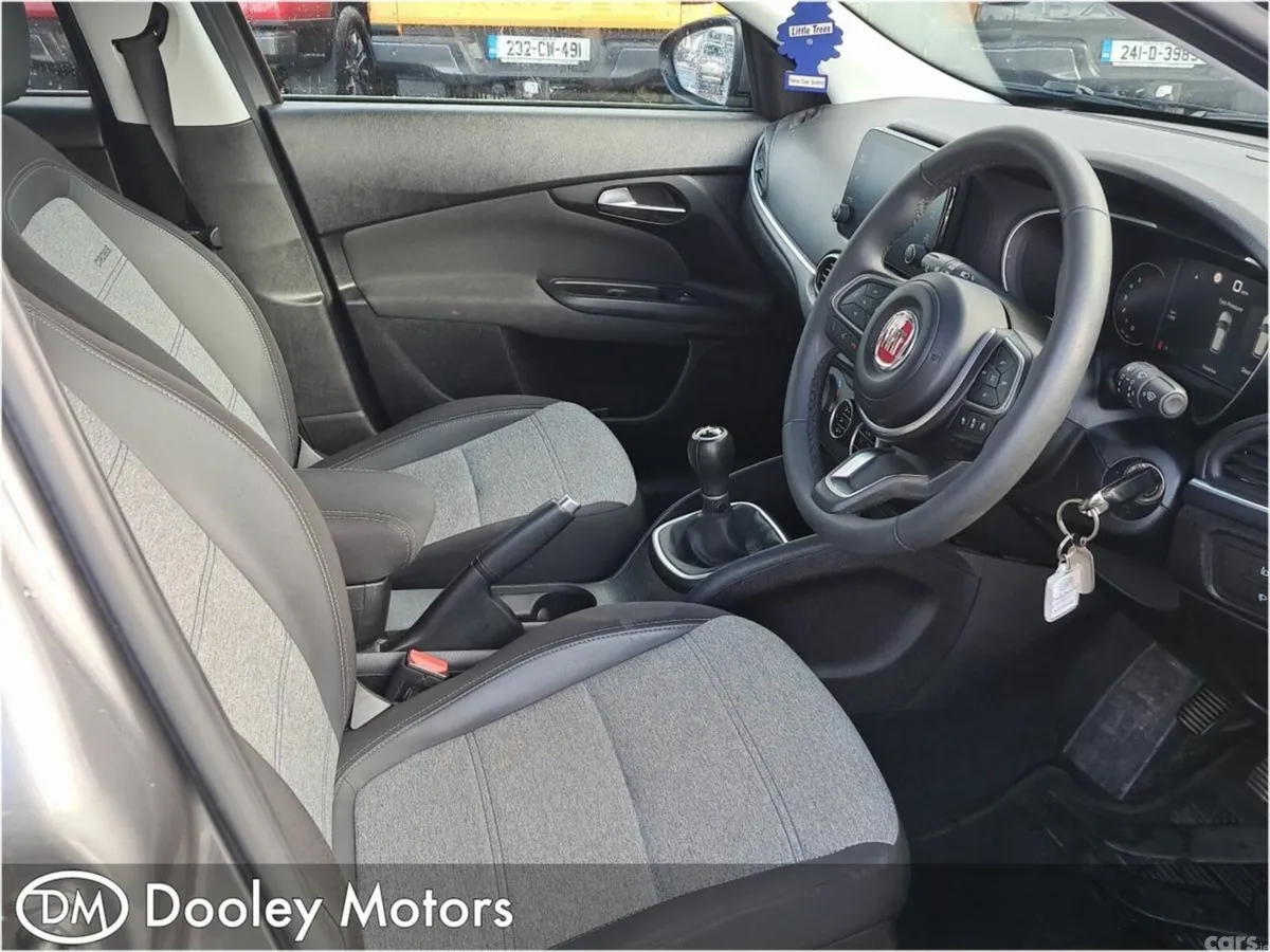 Fiat Tipo Hatchback, Petrol, 2023, Grey