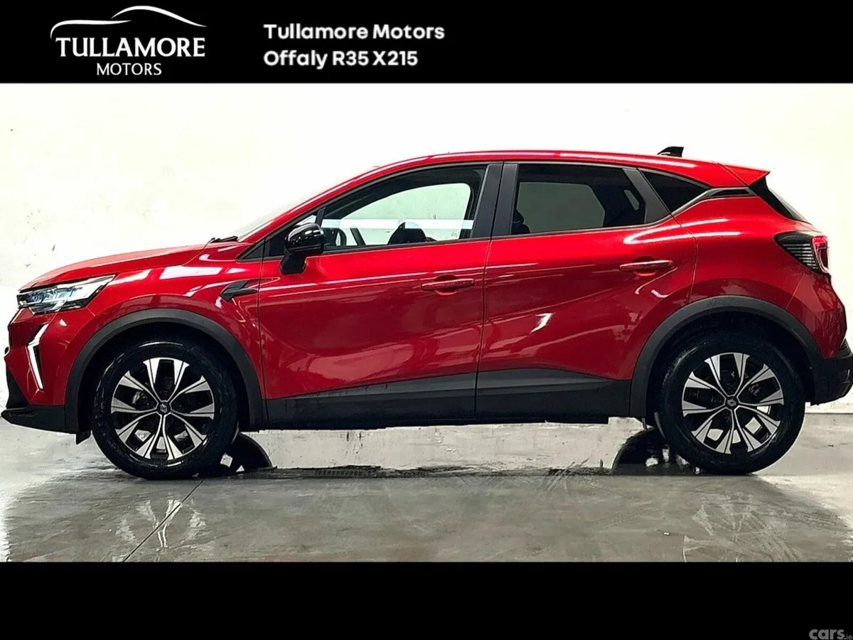 Renault Captur Hatchback, Petrol, 2025, Red