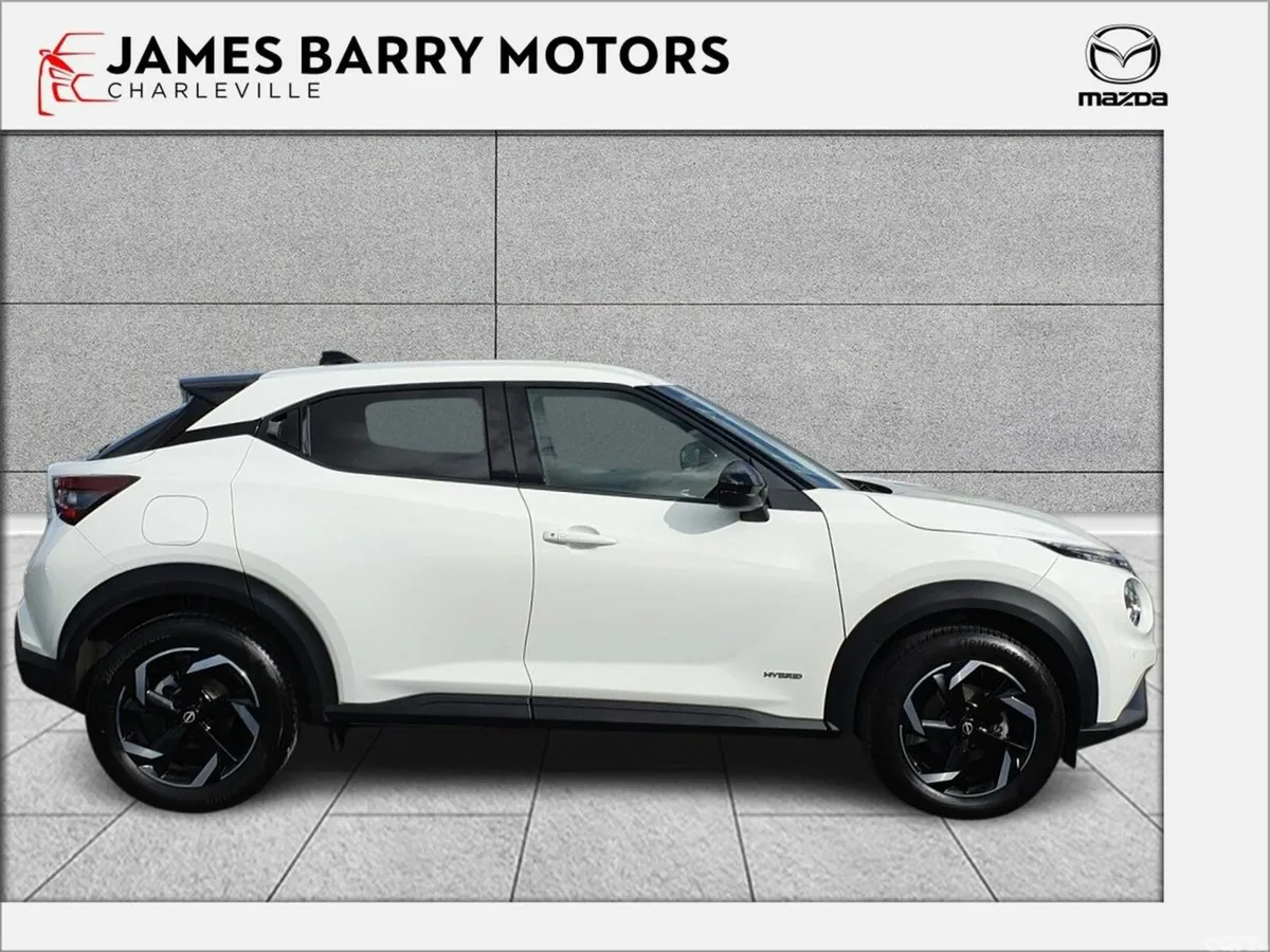 Nissan Juke SUV, Petrol Hybrid, 2024, White