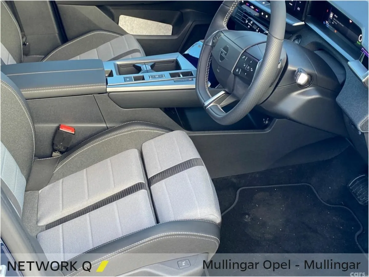 Opel Grandland SUV, Electric, 2025, Blue