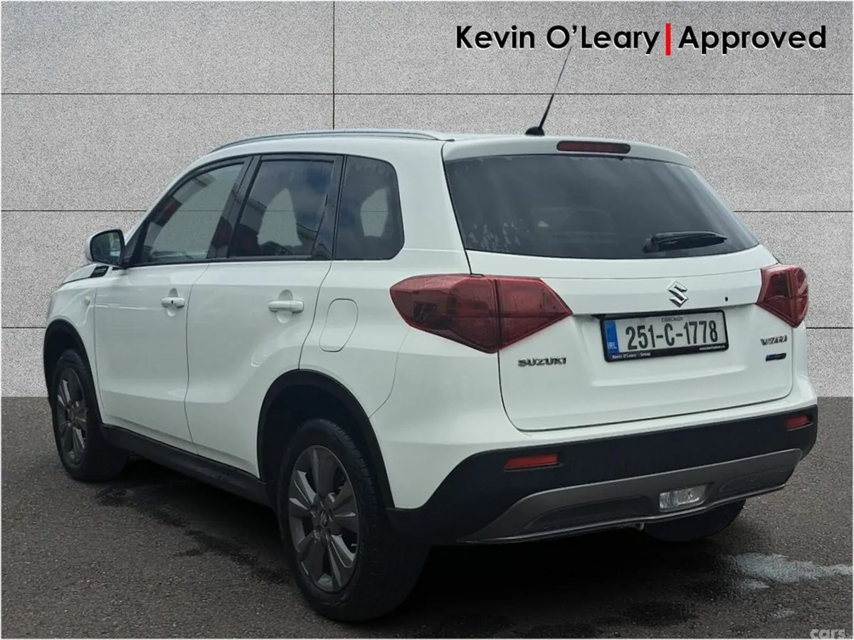 Suzuki Vitara SUV, Petrol Hybrid, 2025, White