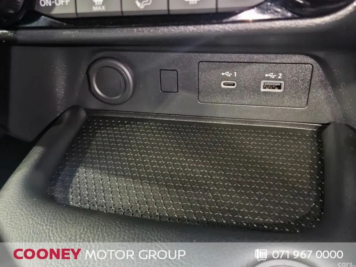 Nissan Juke SUV, Petrol Hybrid, 2025, Black