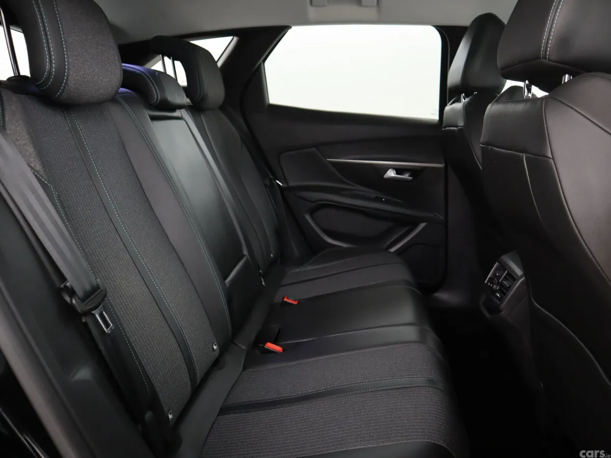 Peugeot 3008 Hatchback, Diesel, 2021, Black