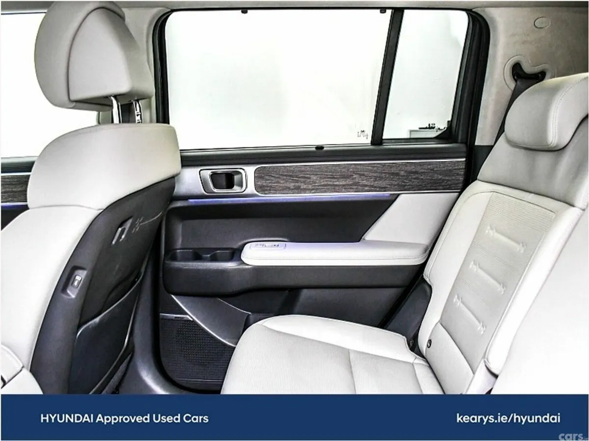 Hyundai Santa Fe SUV, Petrol Plug-in Hybrid, 2026, Black