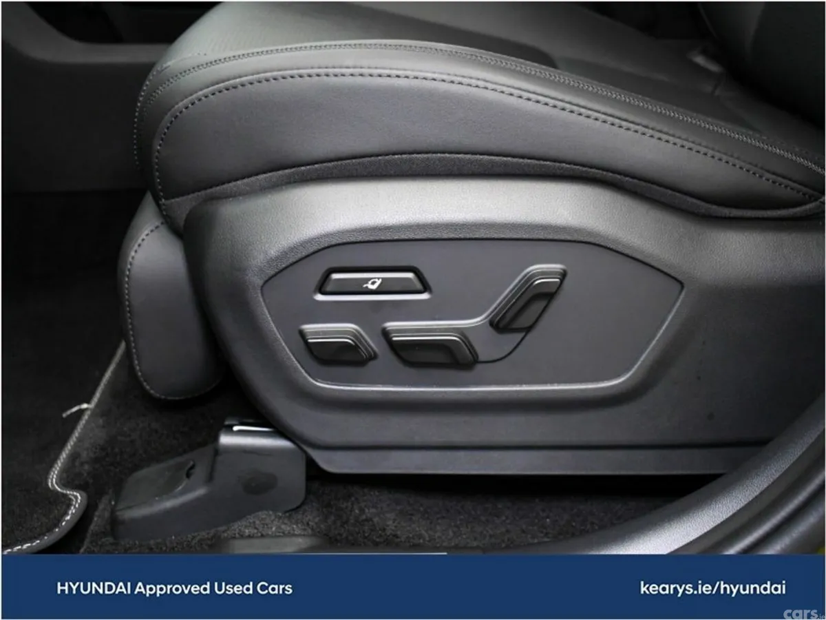Hyundai Santa Fe SUV, Petrol Plug-in Hybrid, 2027, Green