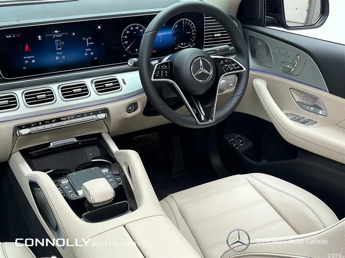 Mercedes-Benz GLE SUV, Petrol Plug-in Hybrid, 2027, Black