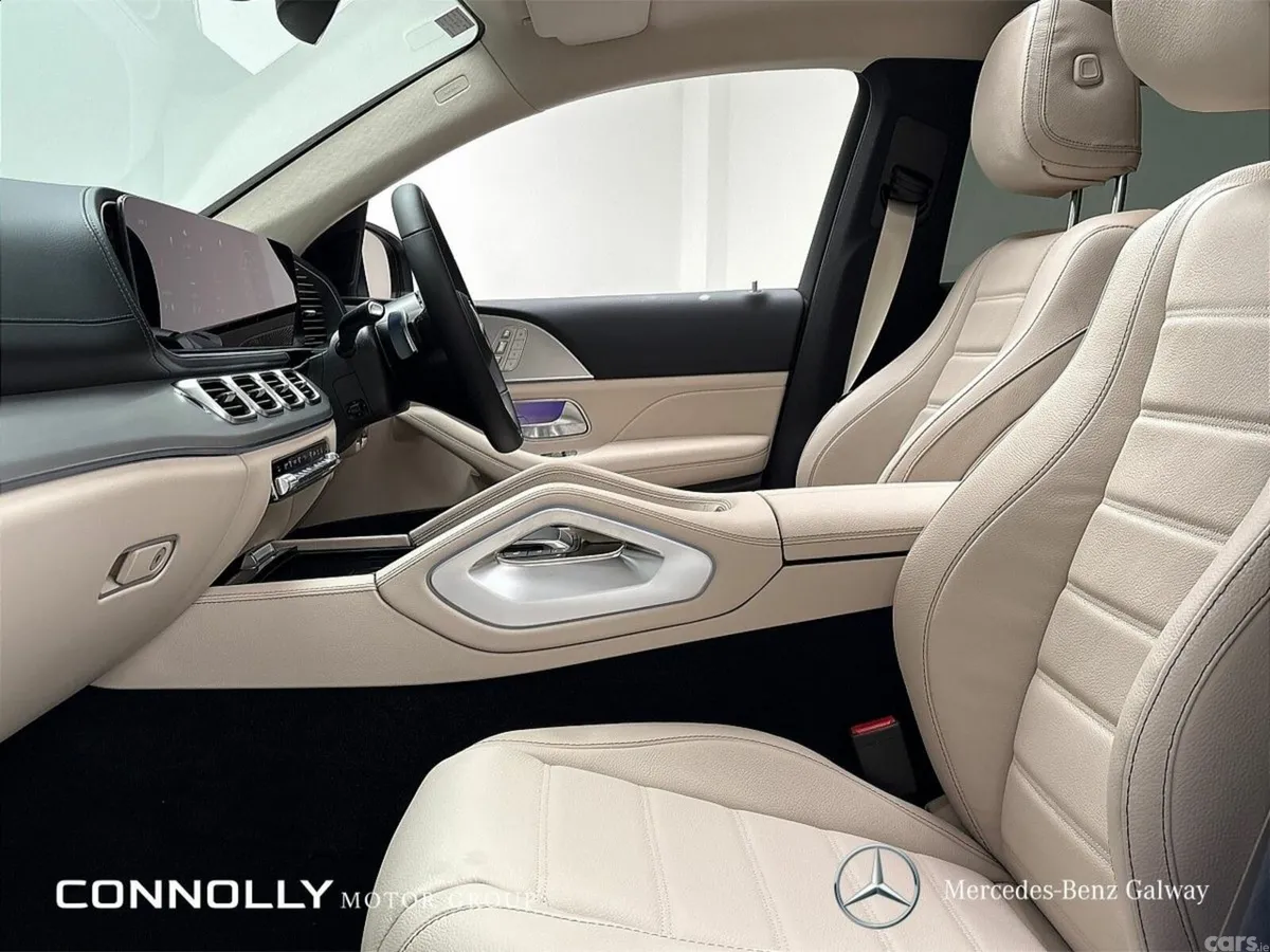 Mercedes-Benz GLE SUV, Petrol Plug-in Hybrid, 2027, Black